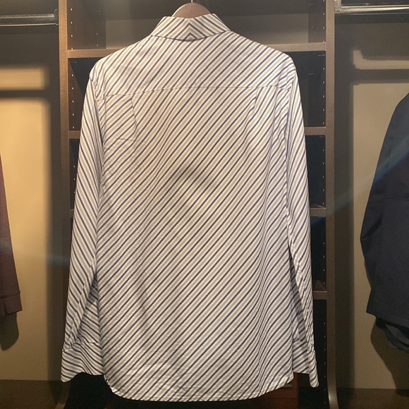 Men’s Tommy Hilfiger Dress Shirt.  Blue/White striped, size US M - Picture 3 of 4